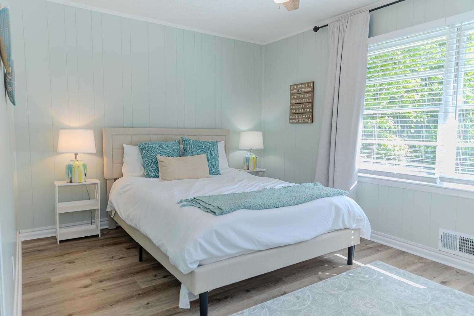 Coastal Cottage 1/2 Mile From Covington Square מראה חיצוני תמונה